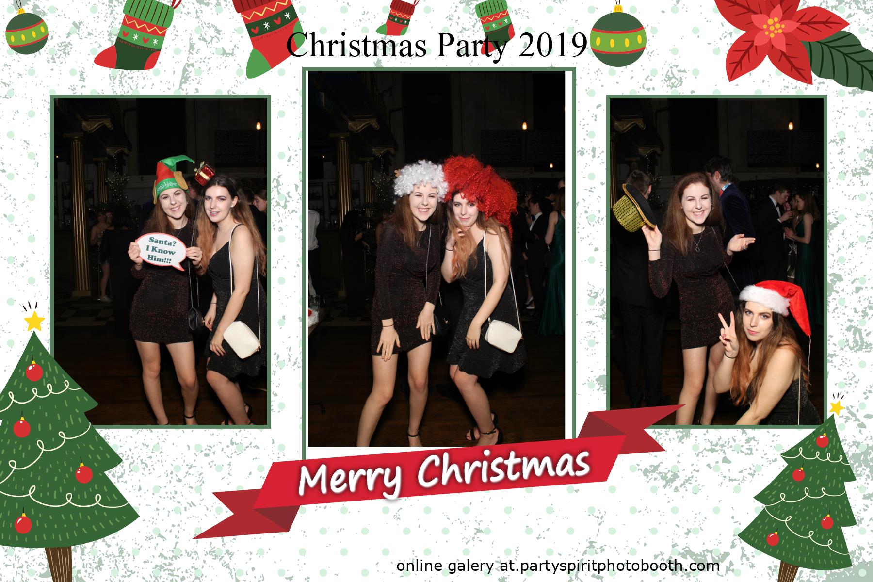 Christmas Party | View more photos from the event at gallery.partyspiritphotobooth.com/u/PartySpiritPhotoBooth/Christmas-Party-0